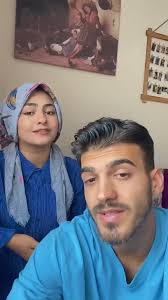 Kırk yıl yağmur yağsa işlemez mermere . Sen sen ol guvenme ibneyle berbere.  Ahmet kaya.