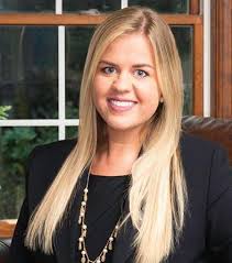 Court cases showing importance of hiring qualified witnesses when involved  in litigation