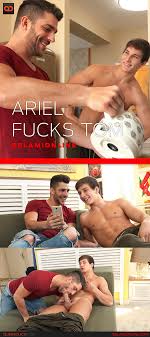 Bel Ami Online: Ariel Vanean Fucks Tom Rogers - Bareback - QueerClick