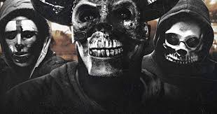 Adesso scopriamo anche il primo poster del film bene, il primo poster di the first purge presenta un cappello uno di quei cappelli rossi con la scritta make america great again, proveniente. Watch Free Movies Online The First Purge