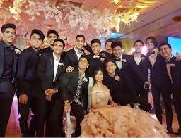 Juan karlos jk labajo (tagalog: Kisses Delavin Debut Party See Photos Mykiru Isyusero