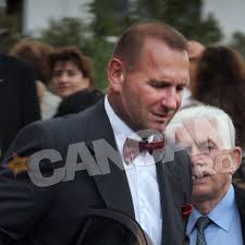 Toate aprecierile şi judecăţile aparent pozitive ale resentimentelor sunt devalorizări şi negări ascunse. Viorel Catarama Nu S A Dat De Trei Ori Peste Cap Dar A Intinerit Brusc Dupa Liftinguri Sotia Adina Alberts L A Operat