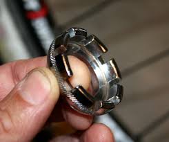 Once you do it, it will work. Remove A Stan S Presta Valve Core With A Cheap Spoke Wrench Mountain Bike Reviews Forum