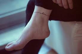 The show soared throughout the '90s, lasting seven seasons and coming to an end in 2000. 15 Zierliche Knocheltattoos Die Lust Auf Ein Tattoo Machen