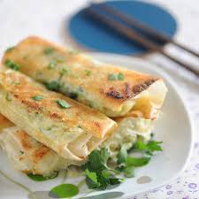 Nems De Crabe A La Citronnelle Recettes Recette Recettes De Cuisine Recette Nems Recette Crabe