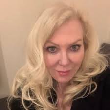 Lorna Mcmahon's Instagram, Twitter & Facebook