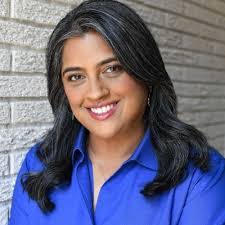 Amy Gage's Instagram, Twitter & Facebook