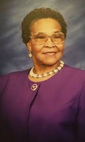 Mary Darrough's Instagram, Twitter & Facebook