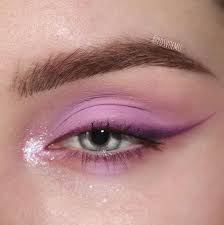 Basak Adli Kullanicinin Makyaj Panosundaki Pin Goz Makyaji Rengarenk Makyaj Guzel Makyaj