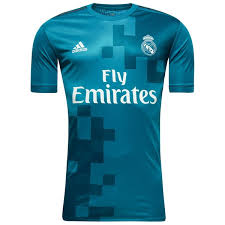 Der neue real madrid 2017 ausweich trikot kombiniert schwarz und lila, passend in gut mit dem real madrid 2017 heim und auswärts t. Real Madrid 3 Trikot 2017 18 Authentic Www Unisportstore At