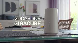 Wireless modems typically pack an internal battery for use on the go. Das Wlan Aus Der Steckdose Vodafone Gigacube Review Youtube