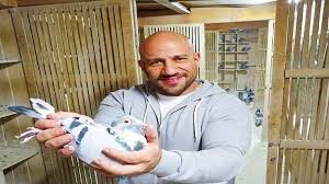 شاهد صورة جديدة لـ أحمد مكي من داخل غية حمام