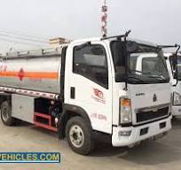 HOWO 5000 liter Fuel Tanker Truck Suppliers,Manufacturers ...