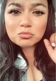 Roxanne Raven's Instagram, Twitter & Facebook