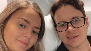 Contact johnny ruffo on messenger. Ex X Factor Star Johnny Ruffo Sein Hirntumor Ist Zuruck Promiflash De