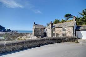 Pin By G E O M E T R I C On Places I Ve Been Devon Cottages Cottages By The Sea Devon Beach