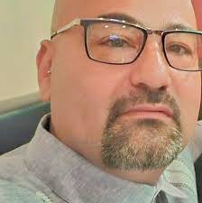 Drake wore a new ICEMAN vest in Zurich last night: "I KNOW WHAT THEY DID  LAST SUMMER"