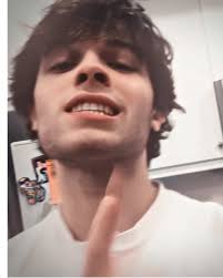 Sturniolo Triplets: Matt Ready to Go!