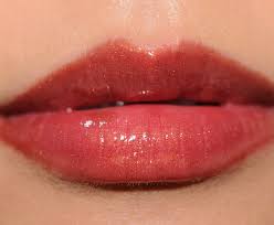 блеск для губ Chanel Rouge Allure Extrait De Gloss Mac Faerie Whispers Cremesheen Glasses Reviews Photos Swatches