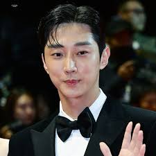 Rabu, (2/10/2024) Bintangi film terbaru “You Are the Apple Of My Eye” versi  Korea, Dahyun TWICE dan Jung Jin Young hadiri Busan International Film  Festival (BIFF) tahun 2024. 😍😍🖤🤍 ______ [photo &