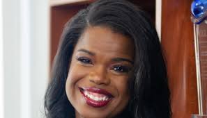 Seth M. and Nadia I. Ryan unload 5129 W. Strong St., Chicago