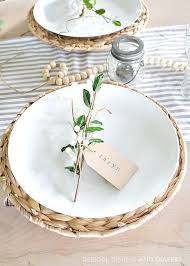 You can customize your tablecloth by writing your own menu, notes to guests and even individual place cards at each setting. 20 Gorgeous Spring Table Setting Ideas