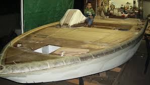 Join trevor as he converts his 16ft aluminum boat into his very own bass boat! Building A Bass Boat The Diy Forum General Angling Topics Sealine South African Angling And Boating Communi Bass Boat Ideas Bass Boat Wooden Boat Plans