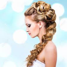 Coiffure Femme De Mariage Wizzyjessicafarah Blog
