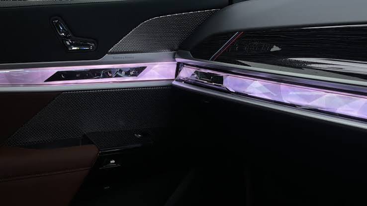 2023 BMW i7 xDrive60 M Sport - Bespoke Motoring