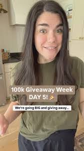 Tonya Slater's Instagram, Twitter & Facebook