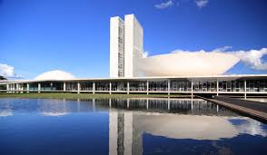 Just five years earlier, the area resembled a desert, with no people, scarce water, few animals and plants. Nationalkongress In Brasilia Brasilien