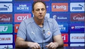 Rogério Ceni indica camisa 9 extraordinário que merece valorização no Brasil: ‘Um dos melhores’