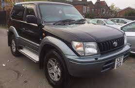 It's luxurious, but it's expensive to buy and run. Toyota Land Cruiser Kj90 Tech Specs Top Speed Power Mpg More 2001 2003