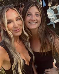 Sammi Smith (@signedbysammi) • Instagram photos and videos