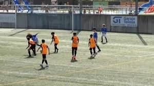 Así juega Adam Qaroual_ el niño prodigio de 12 de la cantera del Barcelona