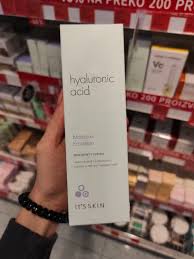 It gives your skin the firmness back. It S Skin Hyaluronic Acid Moisture Emulsion 150 Ml Inci Beauty