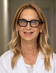 Aimee Goldman's Instagram, Twitter & Facebook