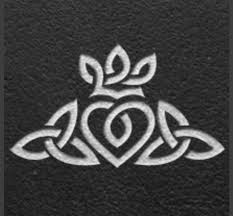Celtic Symbol Of Friendship And Love I Want This As A Ring On My Wedding Ring Finger With The Crown To Wedding Band Tattoo Irish Tattoos Tattoo Wedding Rings