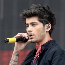 Style and fashion symbol zayn malik has never hesitated to experiment with his hair and different hairstyle. 50 Zayn Malik Haircut Ideas To Be An Entertainer Men Hairstyles World