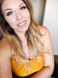 Nikki Smithson's Instagram, Twitter & Facebook