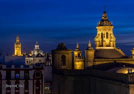 Comece a sua viagem para sevilha! Hintergrundbilder Uber Espana Turm Kirche Kanon Landschaft Sevilla Spanien Espanha Europa Dom Dammerung Gotisch Iglesia Andalusien Bluehour Andalusien Standpunkt Giralda Sevilha Goldene Stadt Andaluzia 60d Letmelivehere