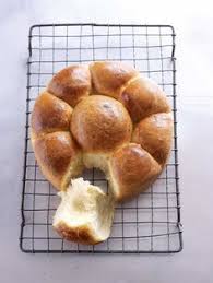 Brioche Do Step 1 In Bread Machine Just Throw It All In And Occasionally Use A Spatula British Baking Show Recipes British Bake Off Recipes Bake Off Recipes