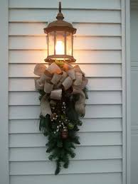 Christmas Garage Door Decorations To Make Create And Enjoy Decorated Life Christmas Decorations Diy Outdoor Decorating With Christmas Lights Christmas Door Decorations