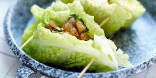 Paupiettes De Chou Vert Frise Au Poulet Et Raisins Secs Paupiette Chou Vert Chou Vert Frise