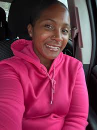 Who can take professional headshots for business cards?