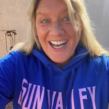 Where is the best place to have a hat and tee shirt printed with a custom  logo?