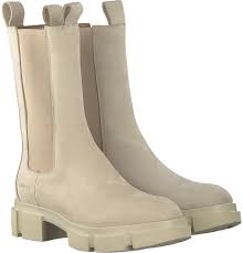 Explore our women's boots for fall and winter online. Beige Copenhagen Studios Chelsea Boots Cph500 Omoda