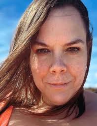 Obituary information for Lyndsay Rose Howell