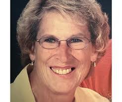 Lynne Mcleod's Instagram, Twitter & Facebook