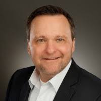 Stephen Loftis's Instagram, Twitter & Facebook